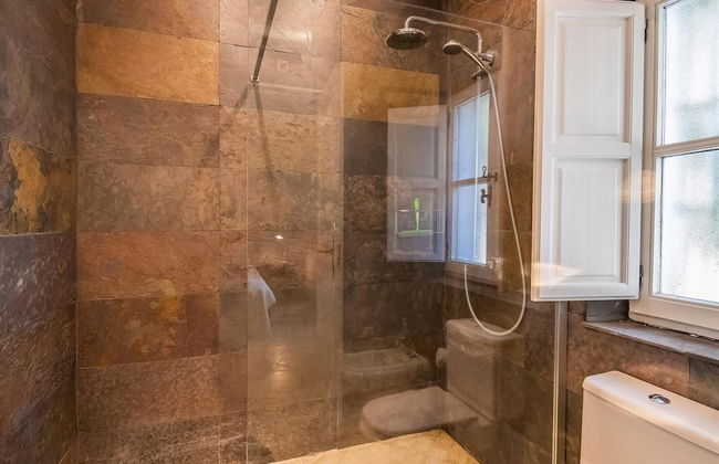 Super Villa Near Beach with Heated Pool - Foto 27