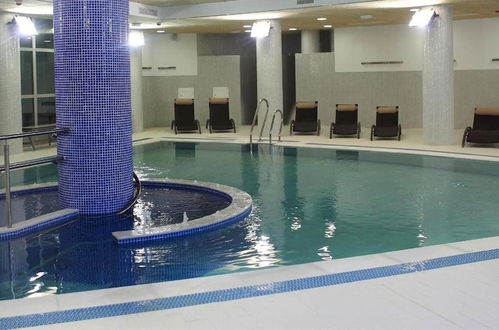 Photo 25 - Apartment with Private Swimming Pool