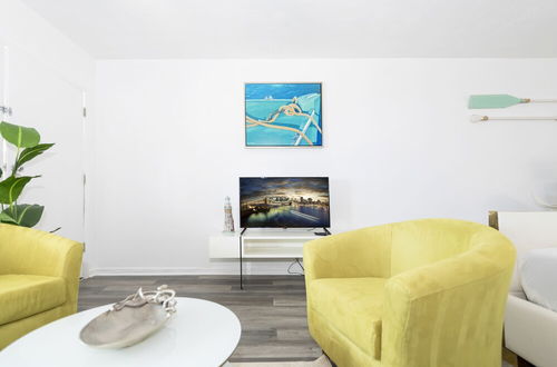 Photo 4 - SOFI BEACH APARTMENT