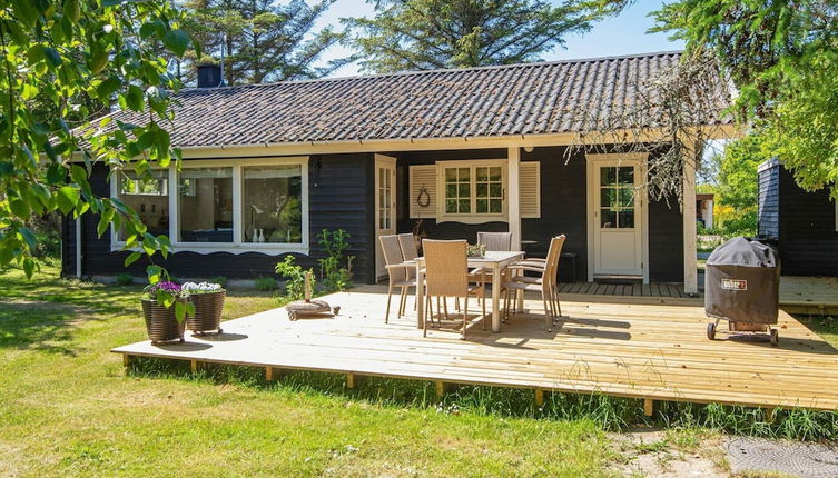 Photo 1 - 6 Person Holiday Home in Ulfborg