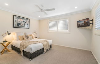 Photo 1 - Newcastle Short Stay Apartments - Adamstown Townhouses