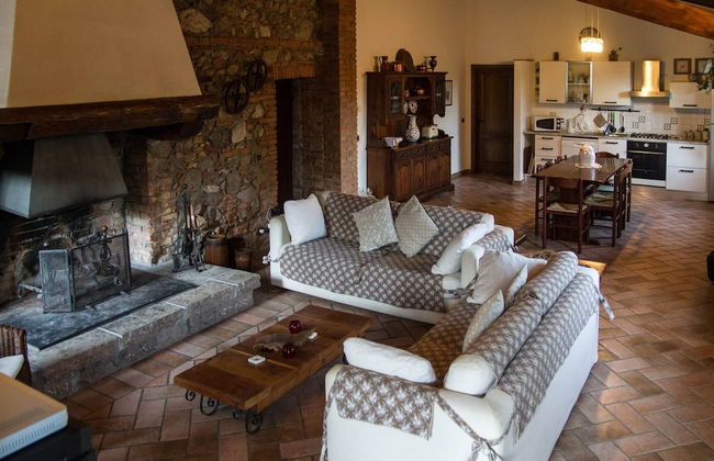 Podere Le Rote Private Farmhouse - Photo 28