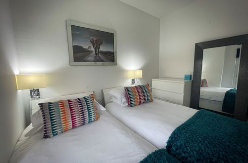 Photo 12 - Captivating House in Aberdare Sleeps 6 Near Brecon