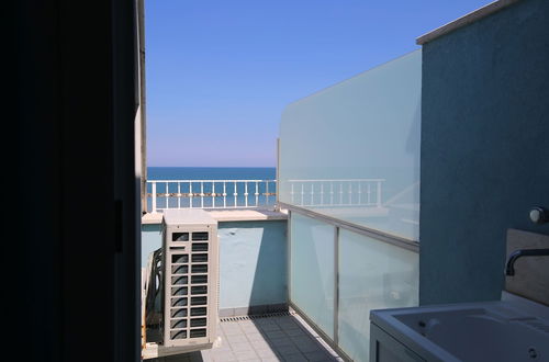 Photo 29 - Apartment 30 Meters From the sea With 6 Beds With Full sea View