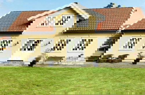 Foto 22 - 10 Person Holiday Home in Kongshavn