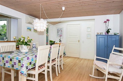 Foto 13 - 6 Person Holiday Home in Glesborg