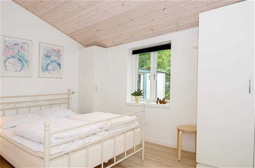 Photo 2 - 6 Person Holiday Home in Glesborg