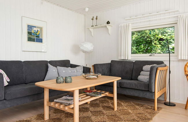 6 Person Holiday Home in Bjert - Photo 4