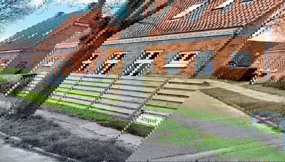 Primary image