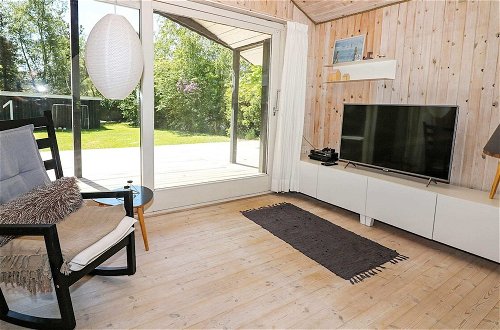 Foto 9 - 6 Person Holiday Home in Hadsund