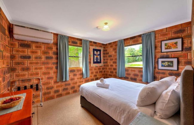 Swan Cove - Photo 4