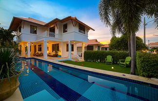 Photo 1 - Pool villa 4 BR walking to Beach HV