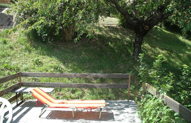 Charming Chalet Near Trails - Foto 14