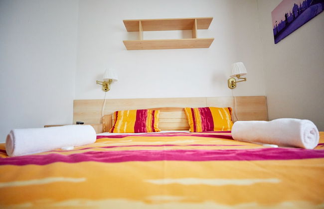 University Hotel - Photo 10