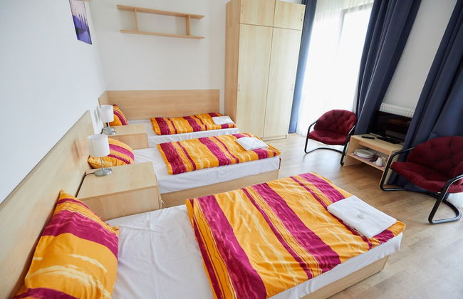 University Hotel - Photo 21