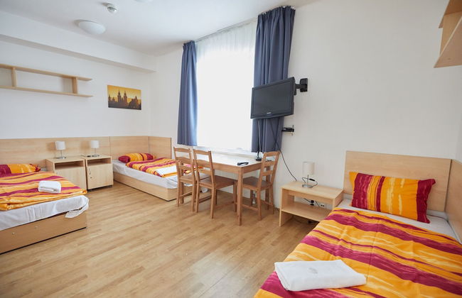University Hotel - Photo 22