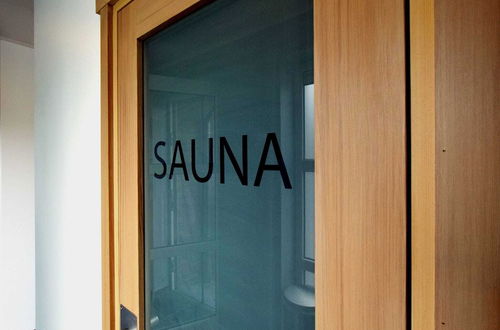 Foto 21 - Luxurious Home With Sauna