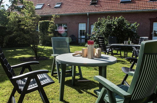 Foto 10 - Spacious, Atmospheric Upper Floor of a Farmhouse With Garden