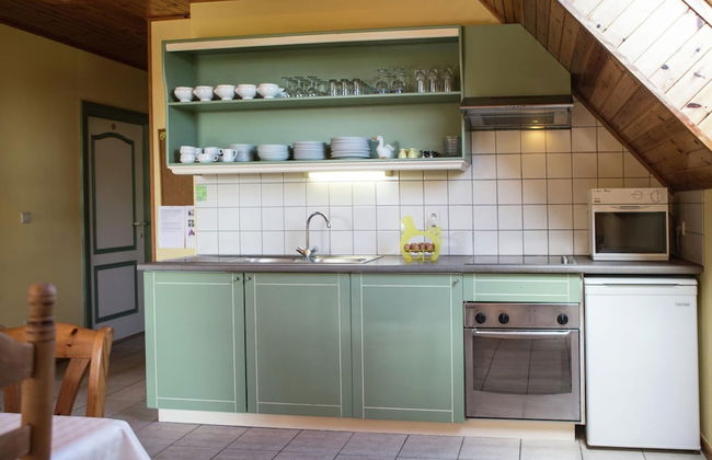 Spacious, Atmospheric Upper Floor of a Farmhouse With Garden - Photo 5