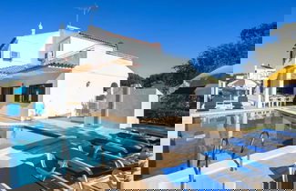 Foto 1 - Spacious Holiday Home in Vilamoura With Private Pool