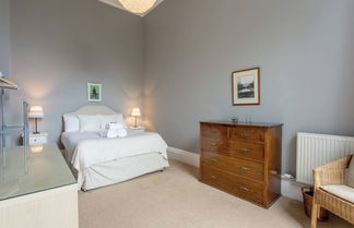 Photo 3 - JOIVY Doune Terrace Apartment: Edinburgh New Town Prime Location