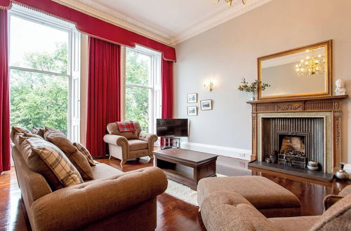 Photo 20 - JOIVY Doune Terrace Apartment: Edinburgh New Town Prime Location