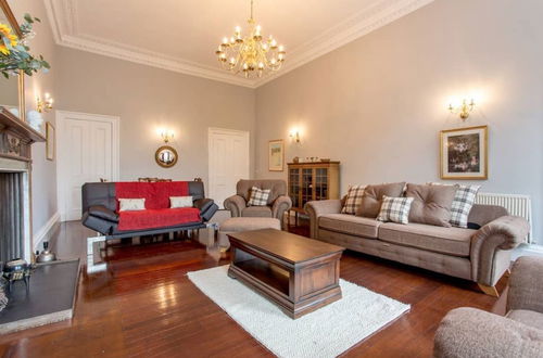 Photo 15 - JOIVY Doune Terrace Apartment: Edinburgh New Town Prime Location