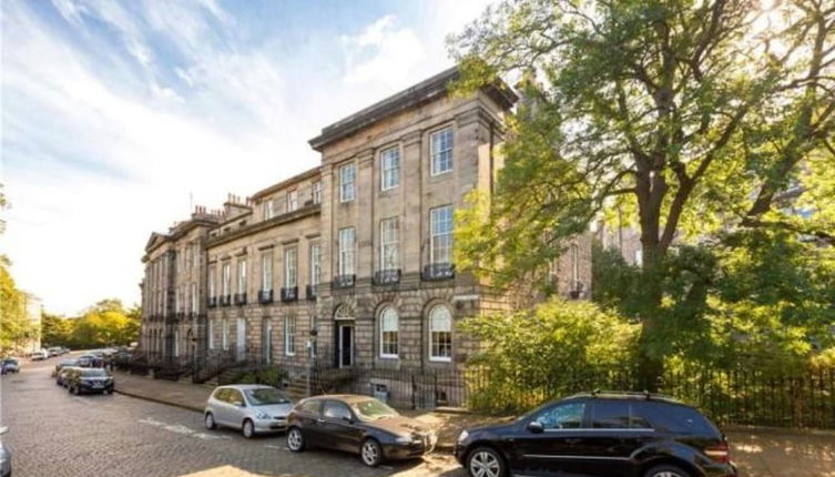 Photo 1 - JOIVY Doune Terrace Apartment: Edinburgh New Town Prime Location