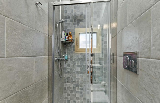 Belvilla by OYO Pleasant Apartment With Courtyard - Photo 20
