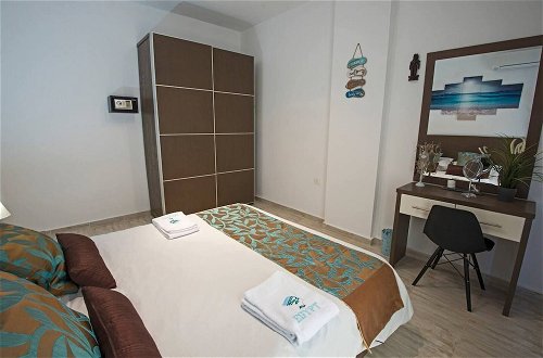 Photo 2 - Luxury Wi-fi 1 Bedroom Apt. Close to El Gouna