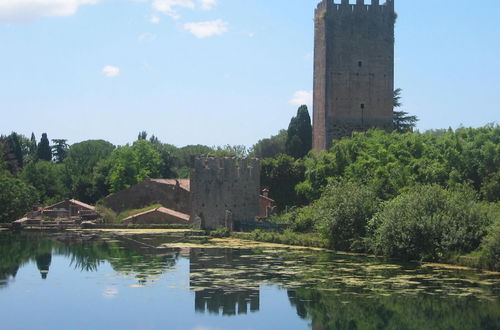 Foto 17 - Sermoneta Historic Stone Village House With Pool in a Medieval Hill Town Close to Rome and Naples