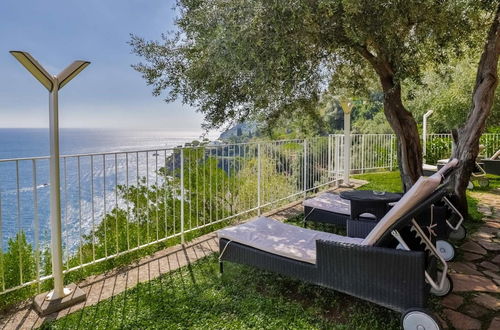 Photo 21 - Luxury Room With sea View in Amalfi ID 3928