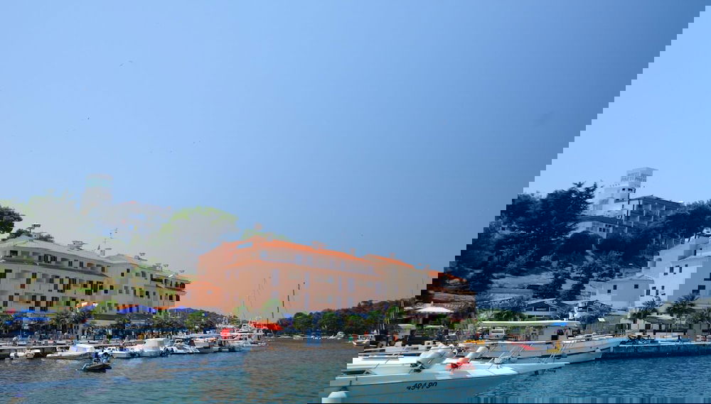 Primary image