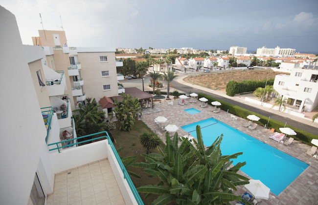 DebbieXenia Hotel Apartments - Foto 15