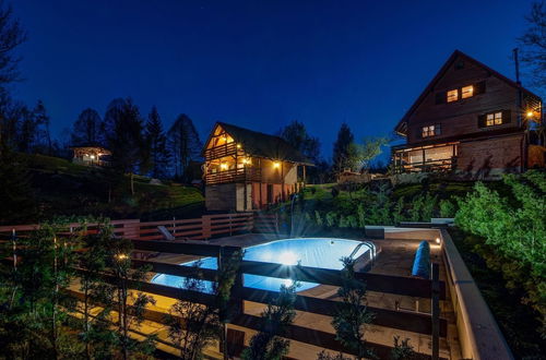 Photo 26 - Adorable Home With Pool & Hot Tub Surrounded by Beautiful Nature