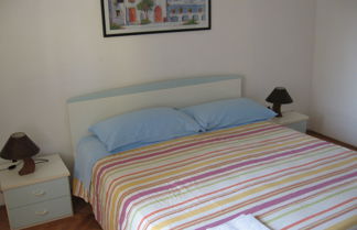 Photo 1 - Six Person Apartment With 2 Bedrooms Near the Beach in Pjescana Uvala