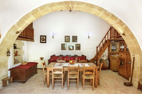 Photo 15 - Lovely Holiday Home in Kalamitsi Alexandrou With Pool