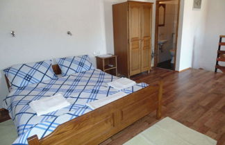 Foto 3 - Snug Holiday Home in Starigrad With Private Garden