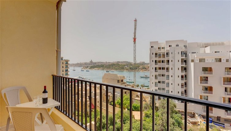 Photo 1 - Valletta and Harbour Views Apartment in Central Sliema