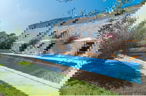 Foto 38 - Stunning Villa in Kringa With Swimming Pool