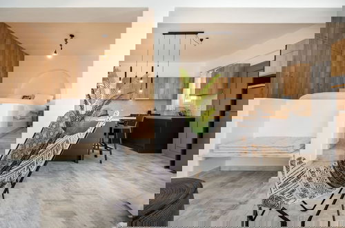 Foto 18 - Azzurro Bianco Suites