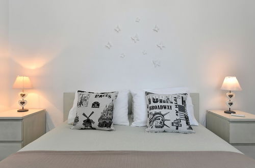 Photo 5 - Azzurro Bianco Suites