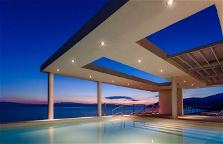 Photo 1 - 600m² homm Luxury Villa Sea Side Evia 16ppl