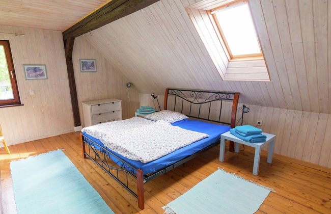 Geraumiges Ferienhaus in Hessen mit Garten - Foto 2