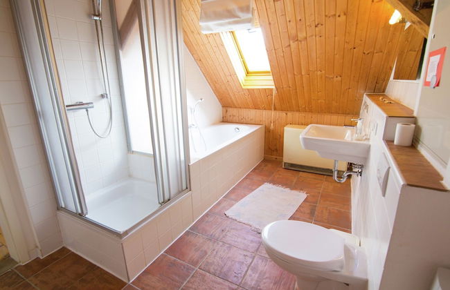 Geraumiges Ferienhaus in Hessen mit Garten - Foto 15