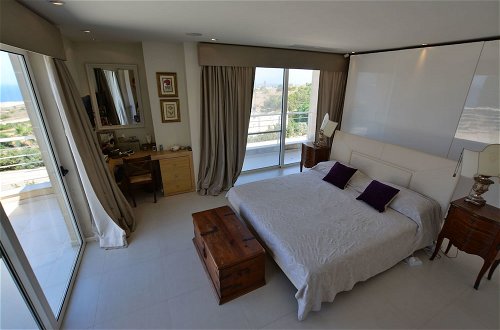 Foto 4 - Super 3 Bedroom Villa With Amazing Ocean Views