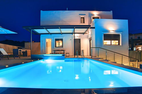 Photo 45 - Perla Villas with Heated Pool