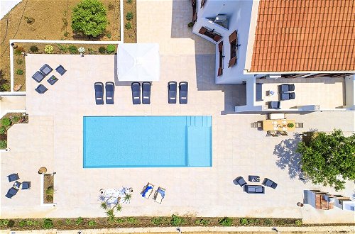Photo 32 - Cretan Dream Villa