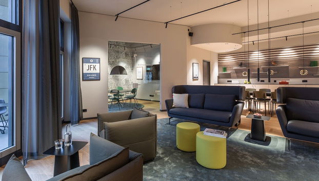 Lobby-Lounge
