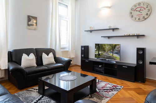 Photo 10 - Bright and Spacious 2bdr Apartment in Heart of Zagreb